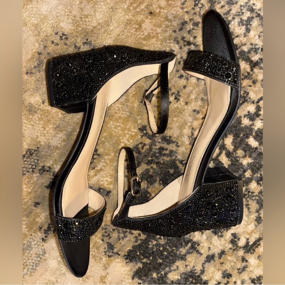 Betsey Johnson Black Women's Heels Hannah size 8 - Picture 3 of 6